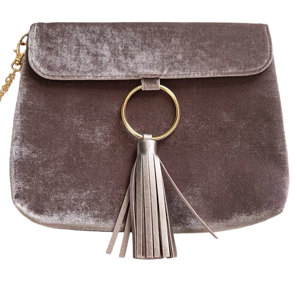 Ion Colors Brilliance Ice Lavender Velvetlike Tassled Clutch Wristlet Chain Prom